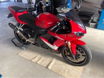 Yamaha R6 - 15