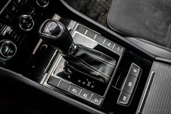 Škoda Superb 2.0 TDI 190k Sportline DSG - 15
