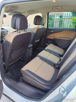 Opel Zafira Tourer 2.0 CDTi ECOTEC - 15