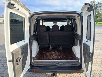 Fiat Doblo 1.9jtd 77kw combi rok 2010 - 15