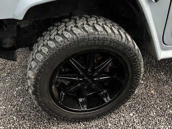 Hummer H2 6.0 - 15