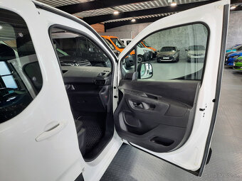 Opel Combo 1.2 - 5 Miest, rv. 2022 - 15