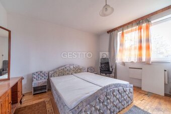 GESTTO | STAVEBNÝ POZEMOK | 992 m² | NA PREDAJ | ŠULEKOVO – - 15