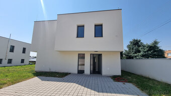 ZNÍŽENÁ CENA Moderná Novostavba 4.izb. rod. domu Vlčkovce - 15
