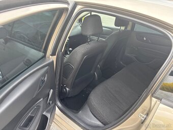 Citroen C4 1.6. 16V benzín 119900km kúpené v SR - 15