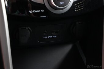 Hyundai i30 CW 1.6i CRDi 16V DOHC Family - 15