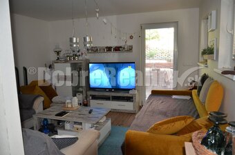 Pokojné bývanie v prírode – celoročne obývateľná chata po re - 15