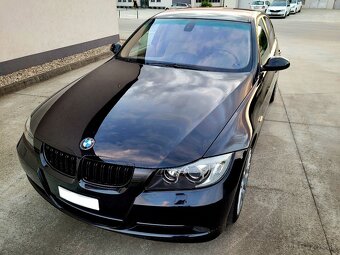 BMW 330i - 15