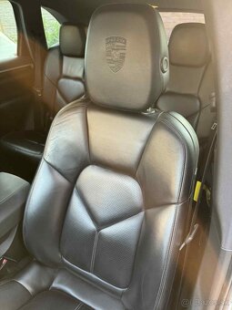 Porsche Cayenne - 15