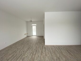 3-izbový  rodinný dvojdom na kľúč - 15