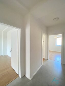 Štýlový,  3 - izbový byt  s terasou - NIVY - 15
