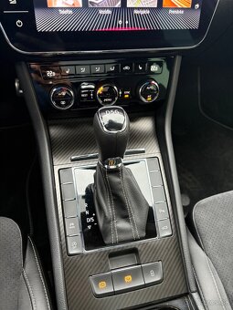 Škoda Superb Sportline - 15