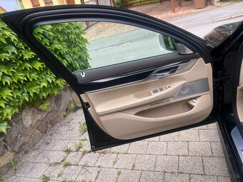 BMW 750Li xDrive - 15