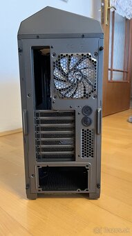 NZXT Phantom 410 - 15
