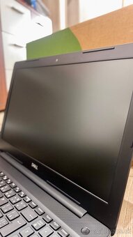 Dell Vostro 3580 (i3-8145U/8GB RAM/256GB M2 SSD/Windows 11) - 15