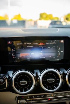Mercedes-Benz GLA 250e Plug-in Hybrid (2022, 45 000 km) - 15