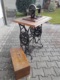 SIJACI STROJ SINGER - 15