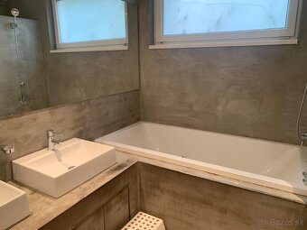 Ponúkame Vám na predaj 4 izb. byt, Ba - m.č.Staré Mesto. - 15