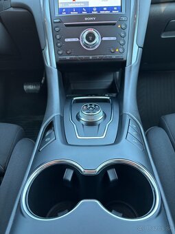 Ford Mondeo 2.0 EcoBlue 140kW 4x4 Titanium automat - 15