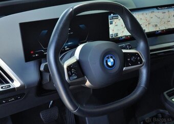 BMW iX xDrive40 HUD H/K TAŽNÉ 240 kw - 15