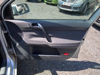 Volkswagen Polo 1.9TDI 74kW klimatizace 2005 ABS - 15