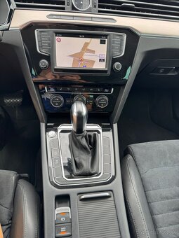 Volkswagen Passat Variant Highline DSG 4Motion Matrix 2015 - 15
