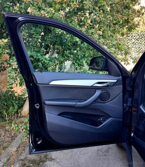 Predám  BMW X1 xDrive 30e A/T - 15