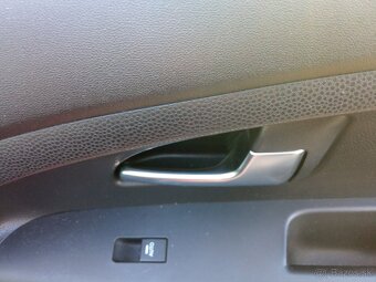 KIA Venga 1.4 CVVT Gold - 15