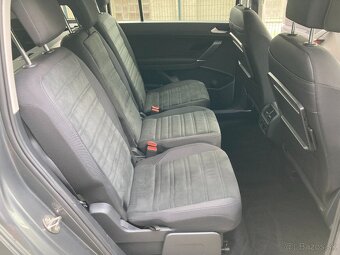 Volkswagen Touran 2.0 TDI DSG - 15