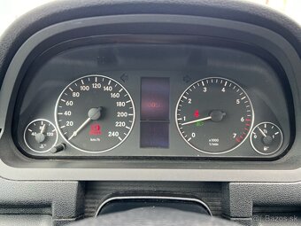 Mercedes-Benz A150 benzín, 70kW, MT/5, rok:03.2009. - 15