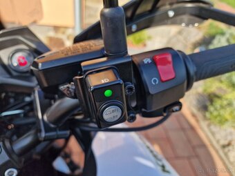 Kawasaki Versys 650 Grand Tourer - 15