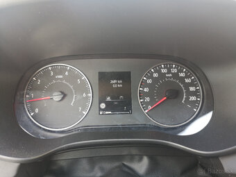 Dacia Jogger 1.0 TCe 110k Extreme 7 miest - 15