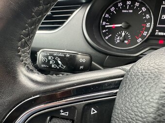 Škoda Octavia Combi 2.0 TDI Ambition 4x4 DSG - 15