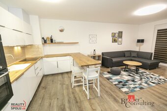Prenájom 2 izbový byt Banská Bystrica - centrum, novostavba, - 15