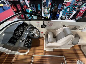 BAYLINER VR-6 Open + MERCURY F 225 V6 EFI EXLPT DTS - 15