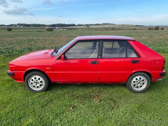 Lancia Delta HF 4WD turbo - 15