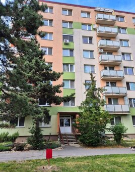 Na prenájom priestranný 2-izbový byt, Bratislava – Ružinov - 15