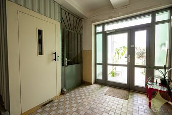 Exkluzívne na predaj 4izbový byt o výmere 87m2 v pôvodnom st - 15