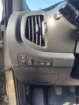 Kia Sportage 1.7 CRDi 2WD EX - 15