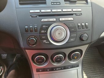 Mazda 3---1.6i-benzin--77Kw-105Ps-najazdené.-157300km - 15