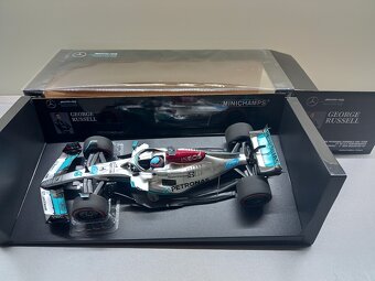 F1 MERCEDES W13 RUSSELL 1.WIN GP BRAZIL 2022 MINICHAMPS 1:18 - 15