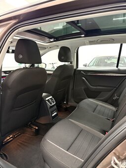 Skoda Octavia Scout 2.0TDI 110Kw 4x4 Webasto/Canton/Panorama - 15
