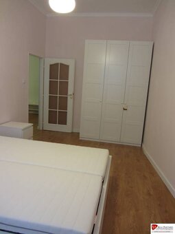 Predaj 4+1-izbový byt s 2 balkónmi v centre Bratislavy, 110m - 15