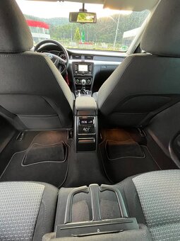 Škoda Superb 2.0TDI Xenon,Ťažné - 15