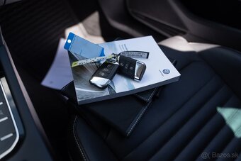 VW Passat Variant 2.0 TDI/140KW Elegance DSG-Matrix,360kam - 15