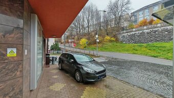 PRENÁJOM Luxusné obchodné, kancelárske priestory 158,68 m2 R - 15