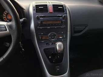 Toyota Auris 1.6, 97kw - Benzín, AUTOMAT - 15