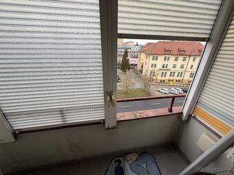 Nadštandardný štvorizbový byt v absolútnom centre Lučenca - 15