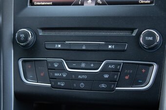 Ford Mondeo Combi 2.0 TDCi Duratorq Trend AT/6 - 15