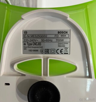 Odšťavovač Bosch MES25G0 700w - 15